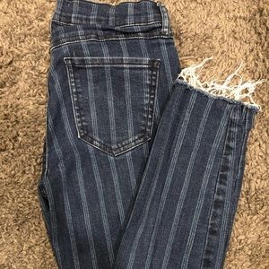 Pin strip skinny jeans with fray